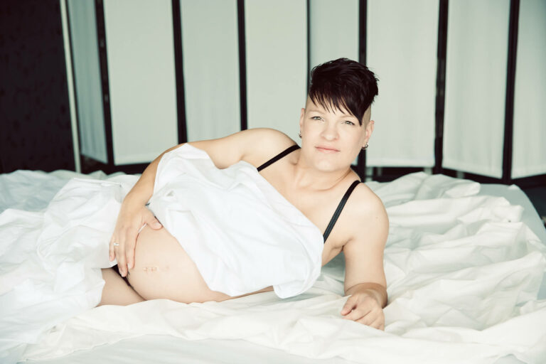 Frau schwanger aus Leipzig