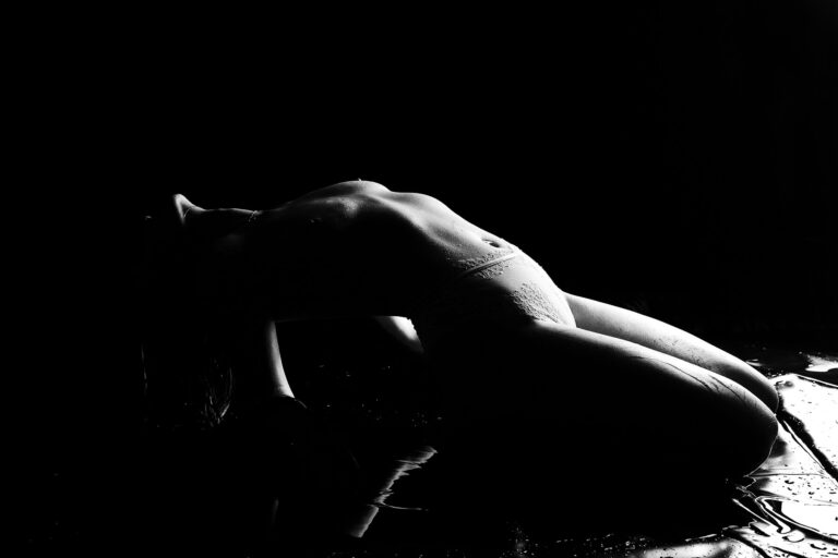 Aesthetische-Posen-mit-Wassereffekt